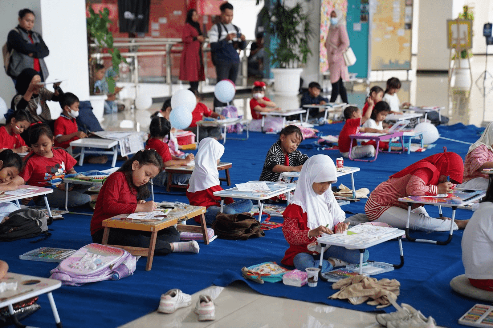 Gelar Lomba Mewarnai di MCC, KAN Jabung Syariah Jatim Kenalkan Produk JABMilk ke Masyarakat