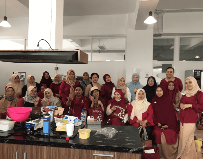 Komunitas Baking Cooking with Love Adakan Kegiatan Baking Demo Bersama Chefmate di MCC