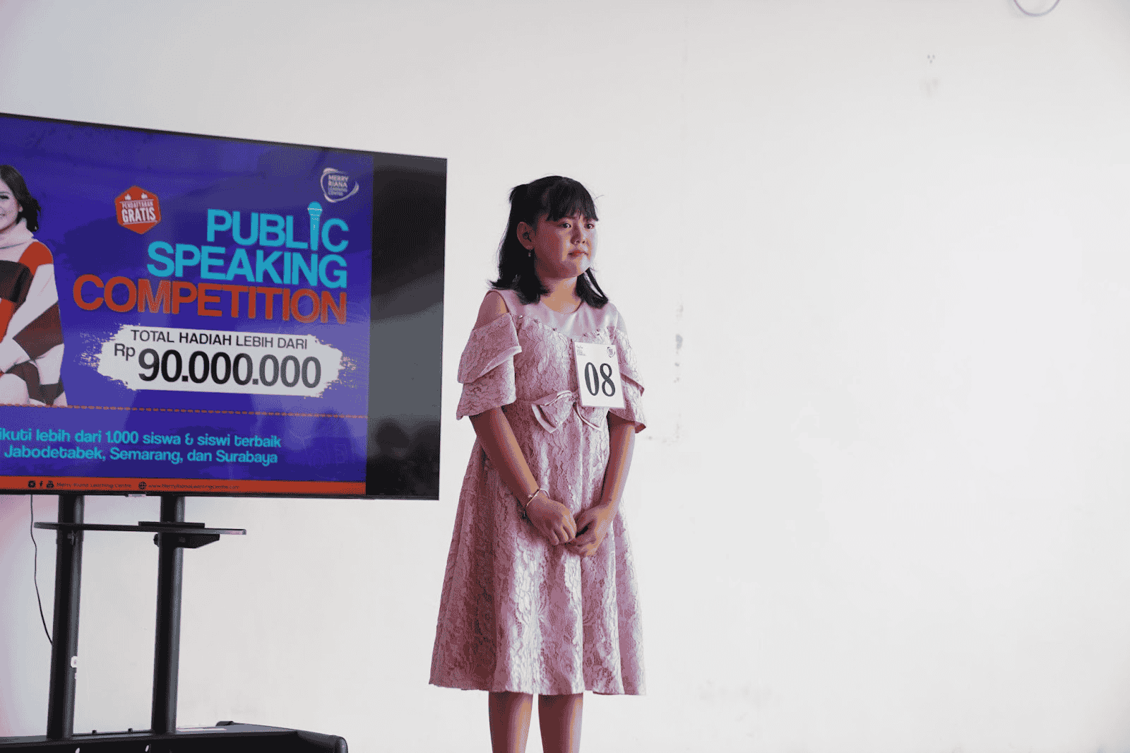 Merry Riana Learning Center Gelar Kompetisi Public Speaking di MCC untuk Latih Siswa Malang Berani Bicara